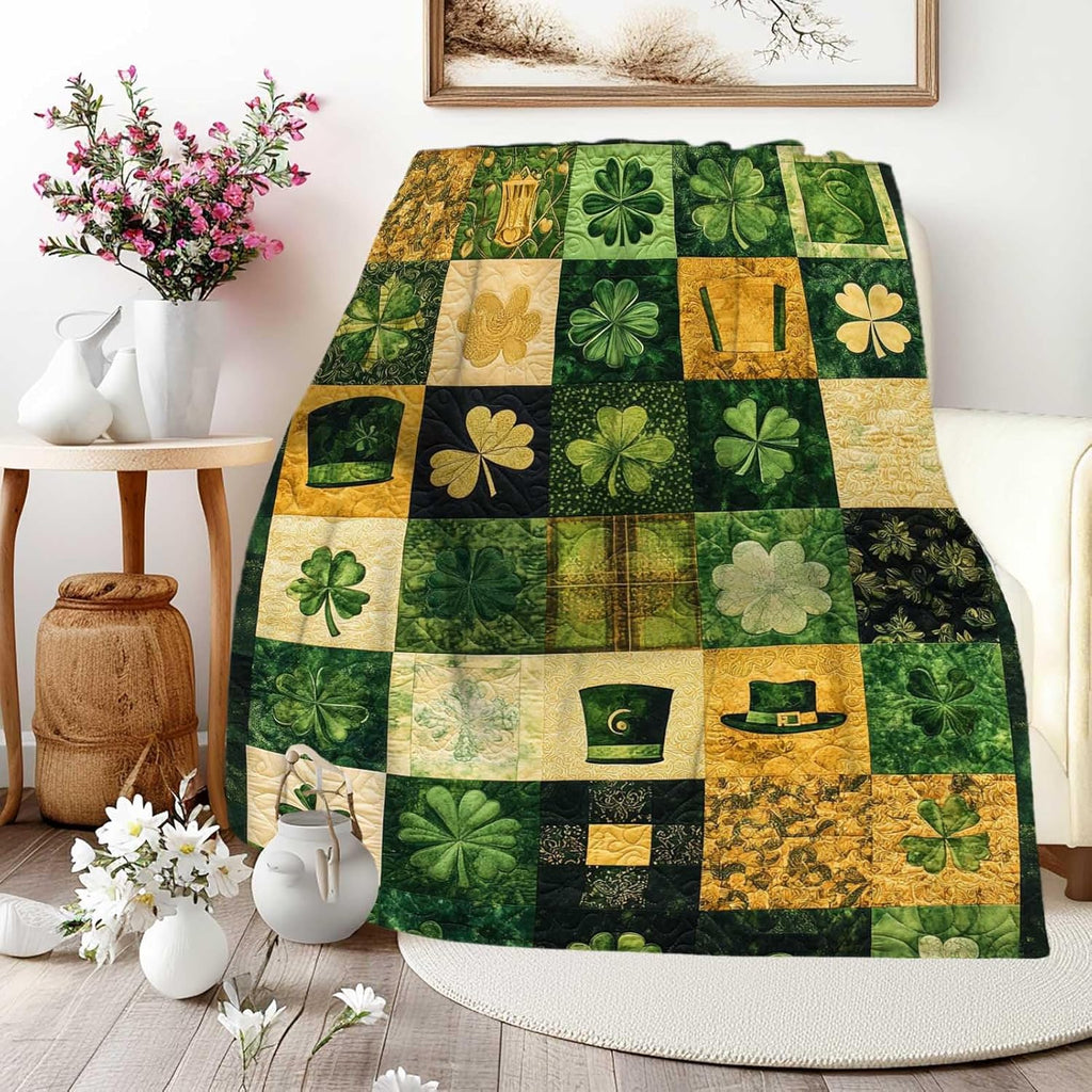 Classic Irish Shamrock Quilt Cover, Clover Patchwork Throw for St. Patrick'S Day, Comfortable And Warm Blanket for Living Room, Couch, Or Bedroom, Cheerful Green Decoration for All, 40X50 Inches