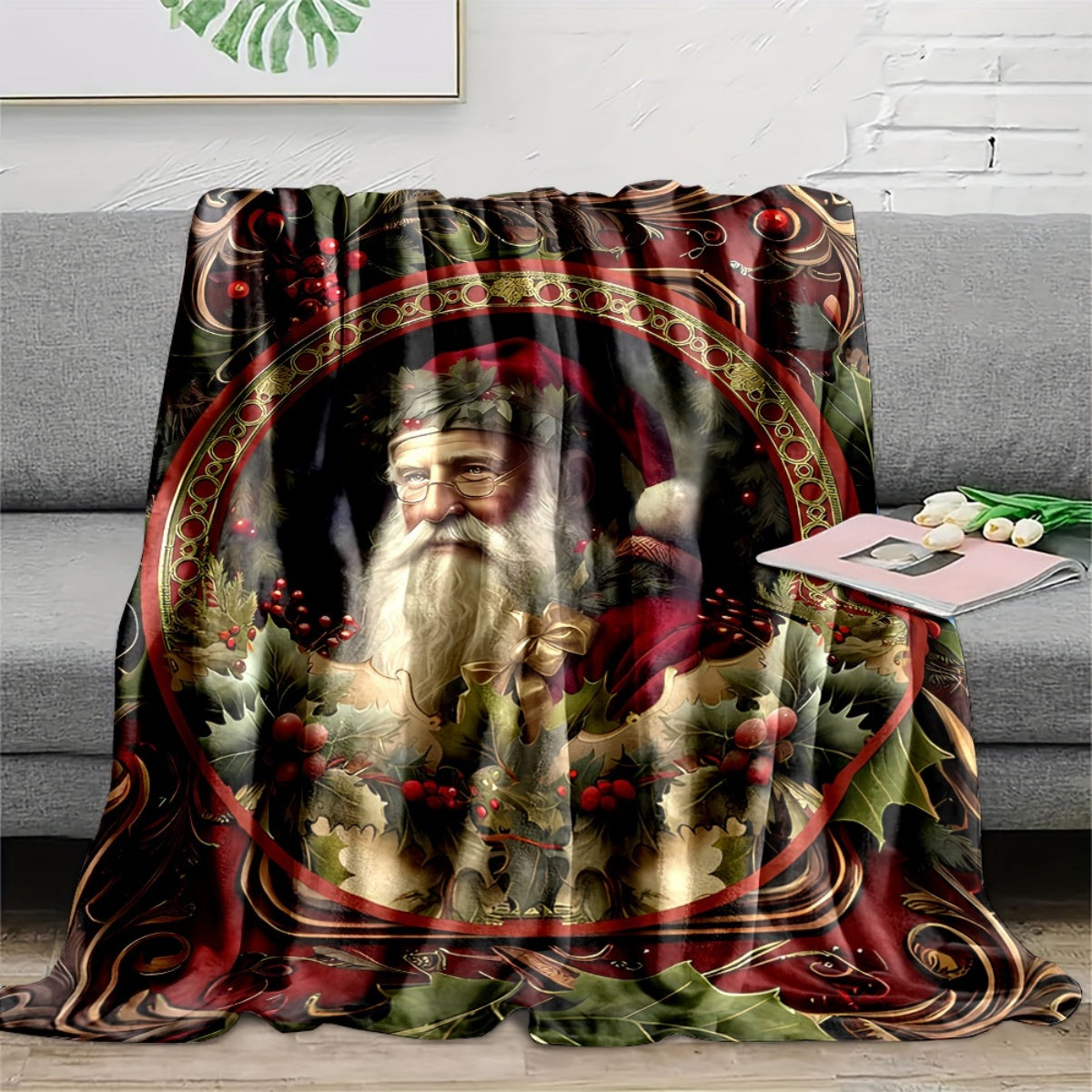 1pc 2D Flat Printing, Santa Claus And Holly Wreath Pattern Blanket, Soft Fleece Blanket, Red And Green Decorative Style Design, All-Season Warm Cover, Multiple Sizes Available, Suitable for Living Room, Bedroom, Camping, Sofa, And Bedside