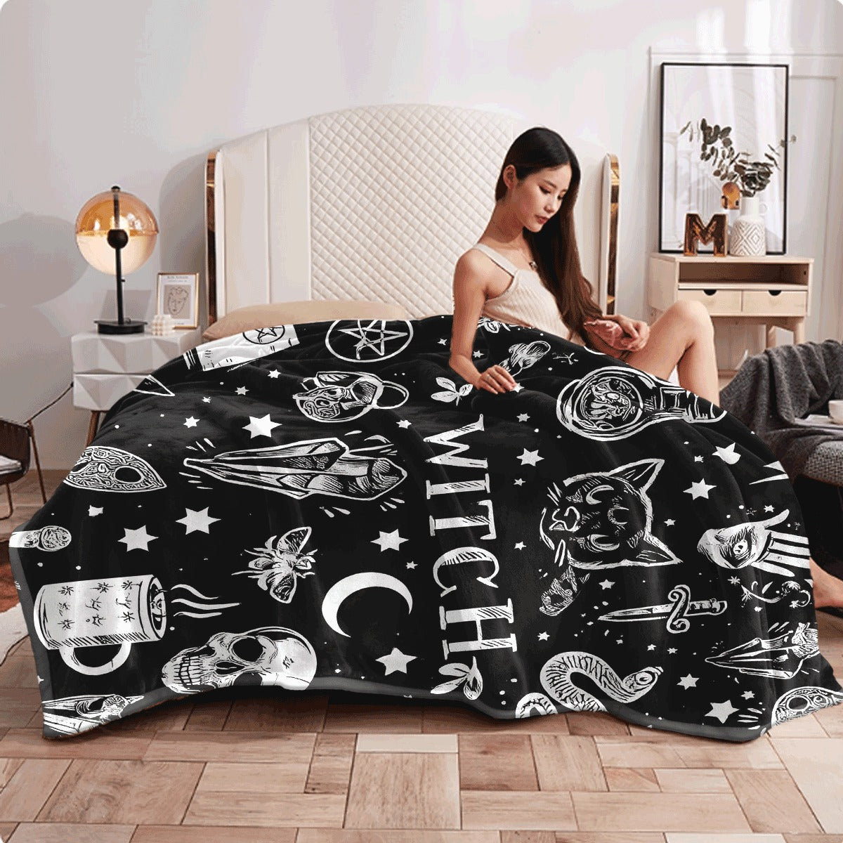 1pc Cozy Gothic Witch Skull Print Flannel Blanket Soft Suitable for All Seasons Perfect for Sofa and Travel Unique Gift Idea
