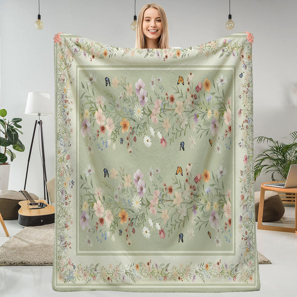 1pc Floral Butterfly Pattern Blanket, Pastoral Style Design, Soft Plush Surface, Lightweight and Durable Flannel Material, Multiple Sizes Available, Ideal for Holiday Decor, Living Room Leisure, Bedroom Warmth, Study Reading, Seasonal Home Decor