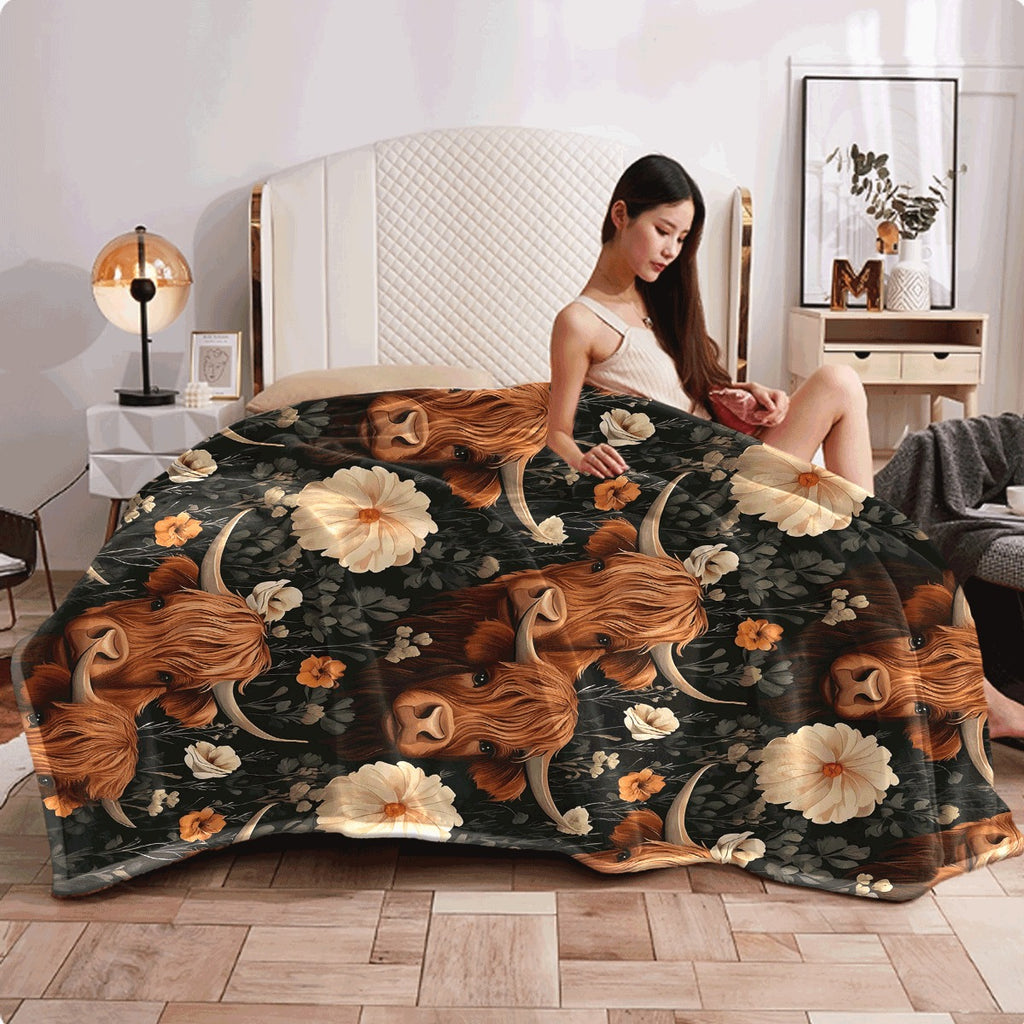 1pc Ultra-Soft Highland Cow Print Flannel Throw Blanket Versatile for Couch or Gift HD Animal Design All-Season Comfort