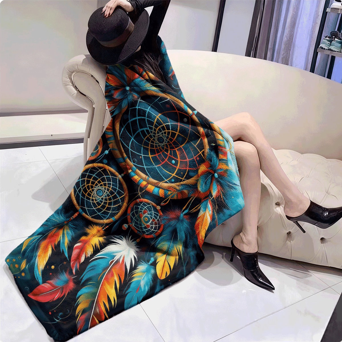 1pc Colorful Dreamcatcher Design Flannel Blanket Soft Lightweight Throw with Vibrant Feather Pattern, All-Season Comfort for Sofa, Office, Travel Machine Washable, Multiple Sizes Available, Offic