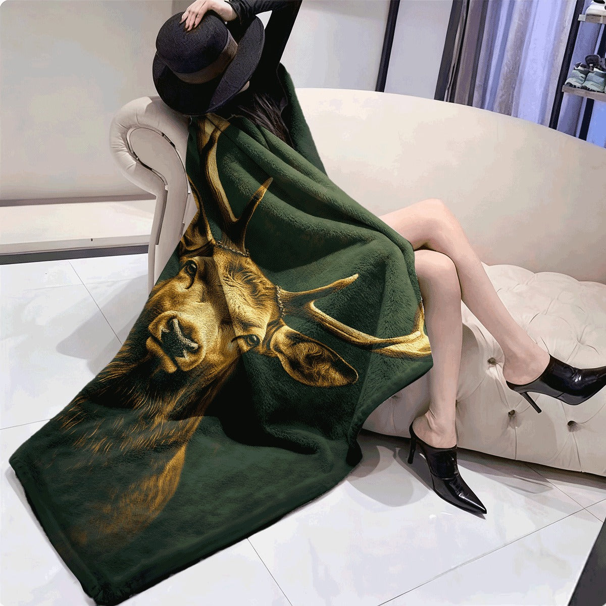 1pc Nordic Deer Head Blanket - Super Soft Blanket Suitable for All Seasons Sofa Camping Travel Cover Carpet Perfect Gift for Nature Enthusiasts Thick And Durable Nordic Style