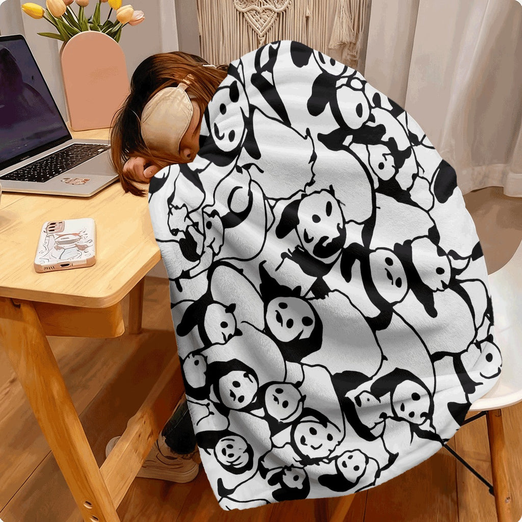 1pc Black and White Cute Panda Pattern Flannel Blanket Soft Cozy Throw for Couch Sofa All-Season Warm Plush Blanket with Cartoon Panda Design Machine Washable Flannel Blanket