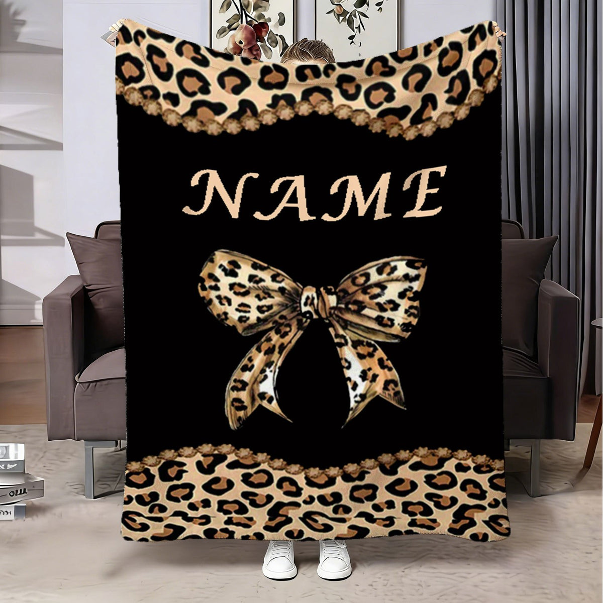 Personalized Custom Name Blanket, Leopard Print Bow-Tail Fleece Blanket, Gift for Outdoor Enthusiasts, All-Season Gift Blanket, Suitable for Home And Travel, Comfortable Personalized Blanket, Ideal Holiday Gift for Family And Friends