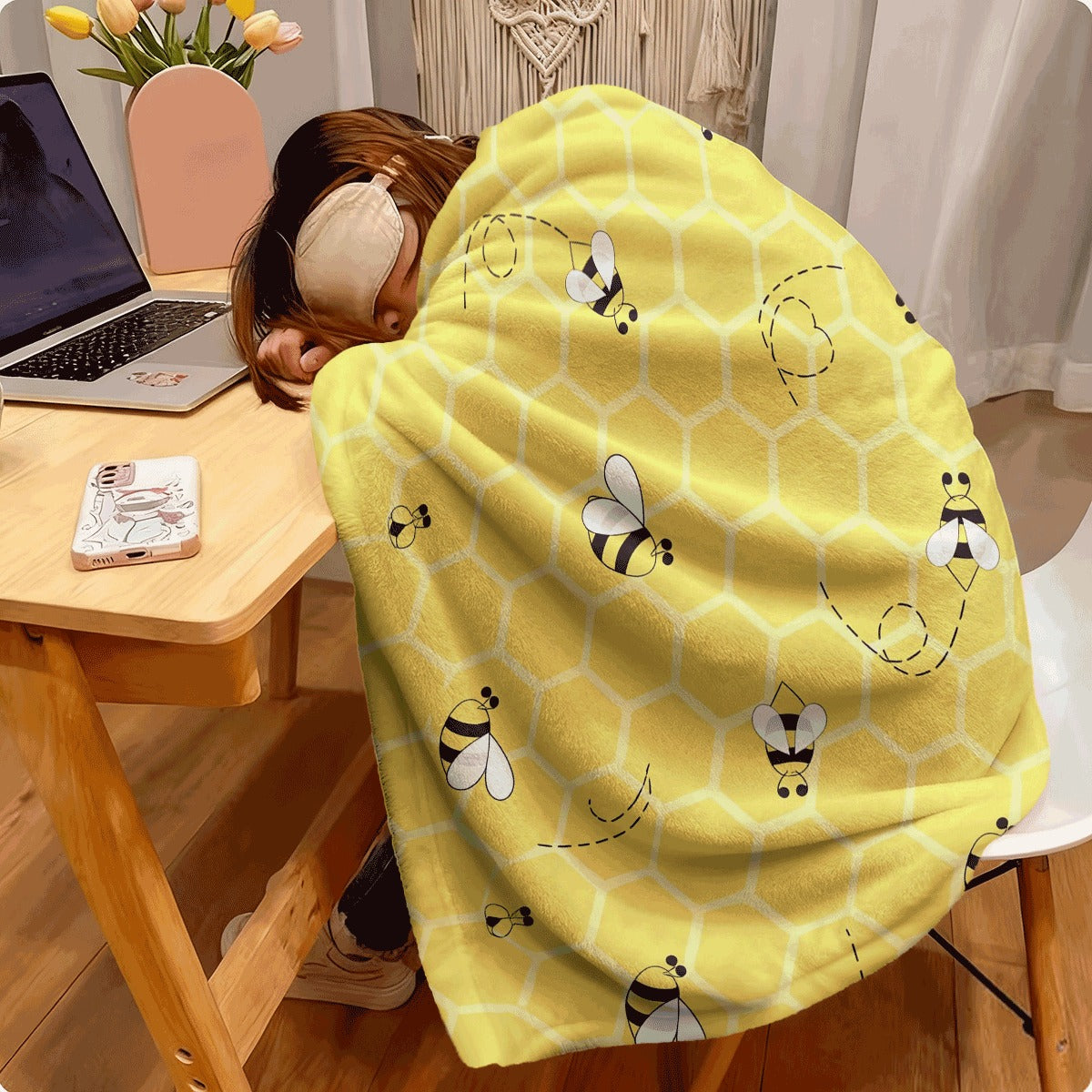 1pc A Vintage Yellow Flannel Blanket Featuring a Bee Design Suitable for All Seasons Made from Fabric with Digital Prints Versatile for Animal-Themed Bedding Great for Napping Camping Traveling