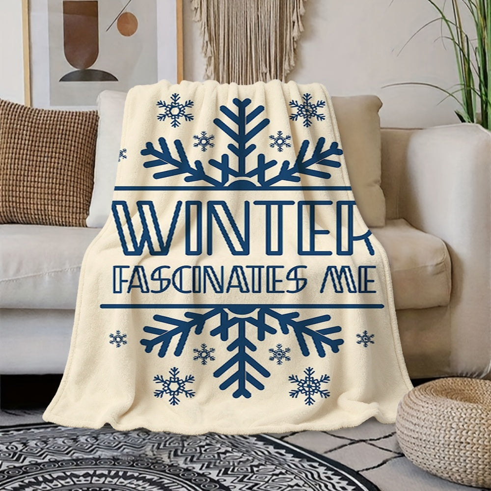 1pc Winter Snowscape And "WINTER FASCINATES ME" Theme Cream Beige Flannel Blanket, Blue Snowflake Pattern Design, Soft Plush All-Season Use, Suitable for Reading Time, Weekend Sofa Naps, And Living Room Sofa Cover