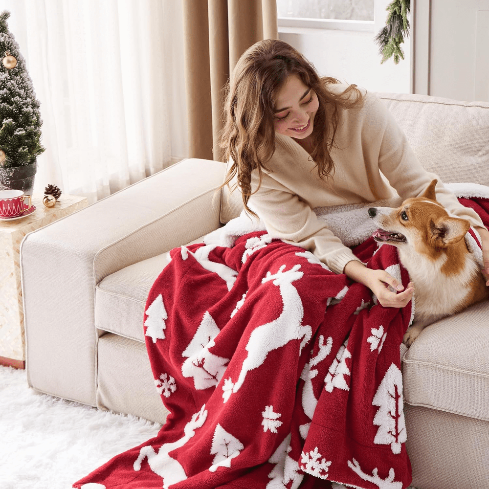 Christmas Sofa Blanket - Christmas Decoration Gift, Warm Snow Mountain Sheep And Deer Blanket for Women, Red