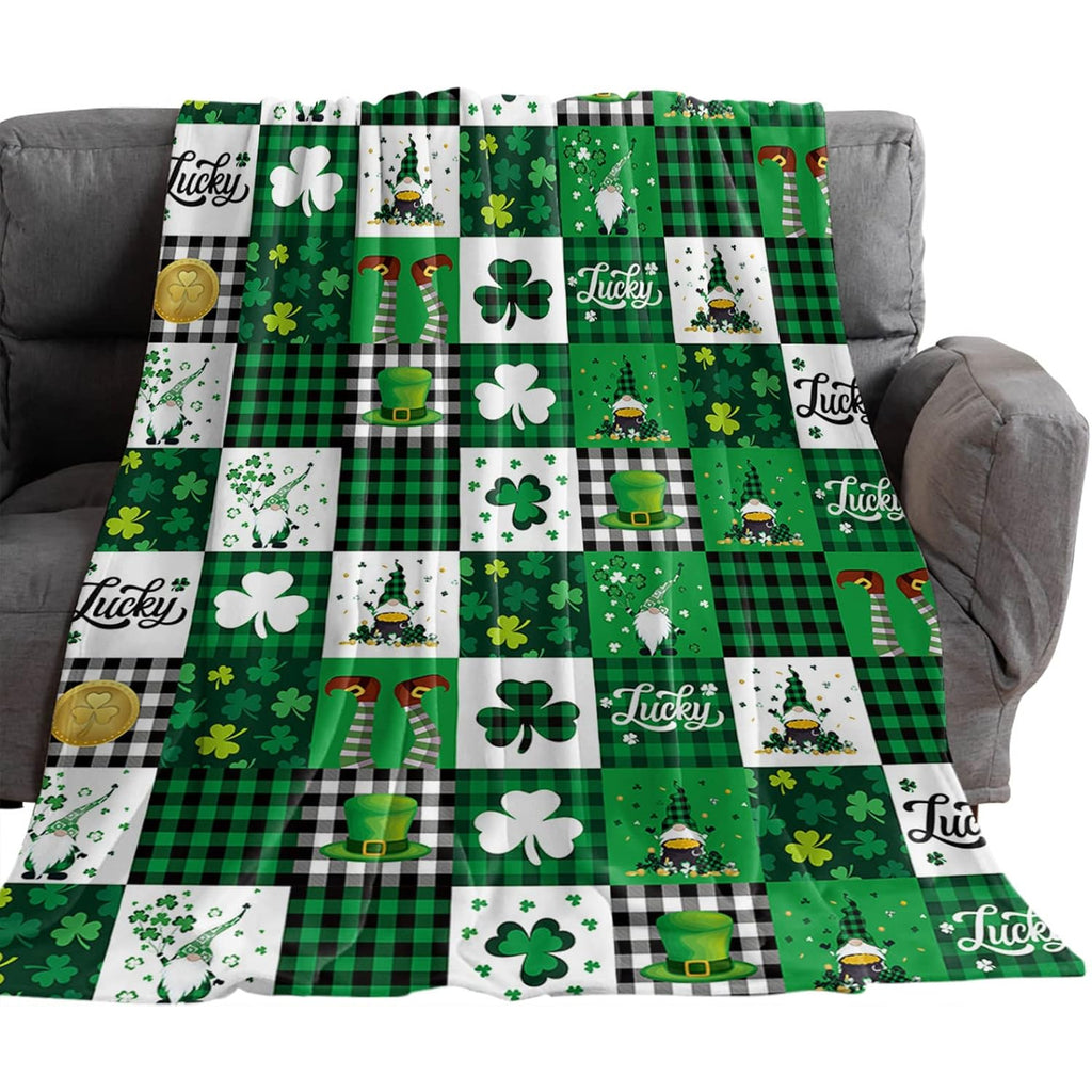 Chucoco Green Buffalo Plaid Throw Blankets, St. Patrick's Day Clover Gnomes Luxury Flannel Flannel Comfort Bed Blanket Irish Festival Theme Cozy Warm Flannel Cover for Sofa Couch Chair 60x80in