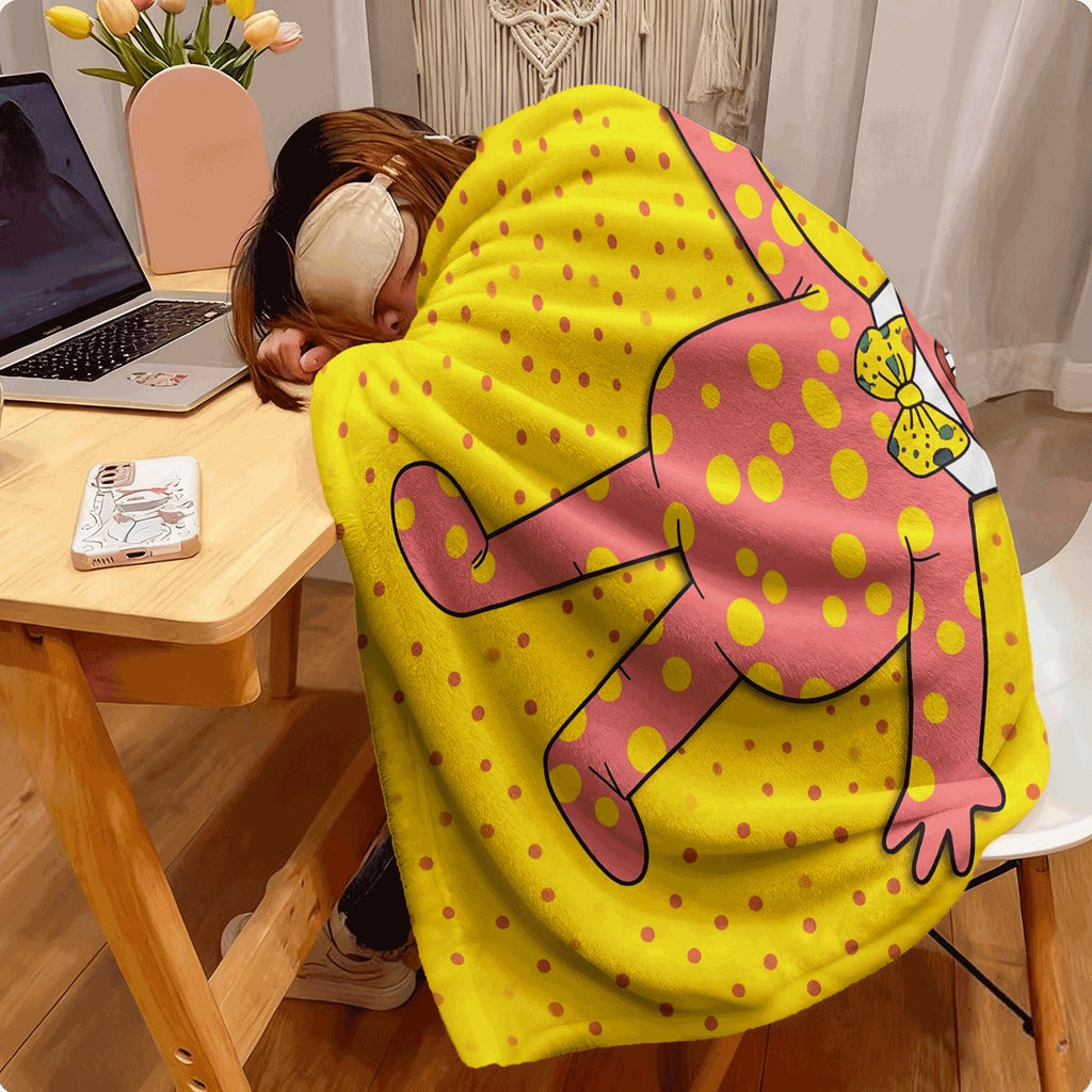1pc 1pc 230GSM Fashion Mr Blobby High-Definition Pattern Flannel Blanket, an Exclusive Soft And Cute Must-Have for Fans! Suitable for All Seasons, Perfect for Sofa Lounging, Bedroom, Dining, Office
