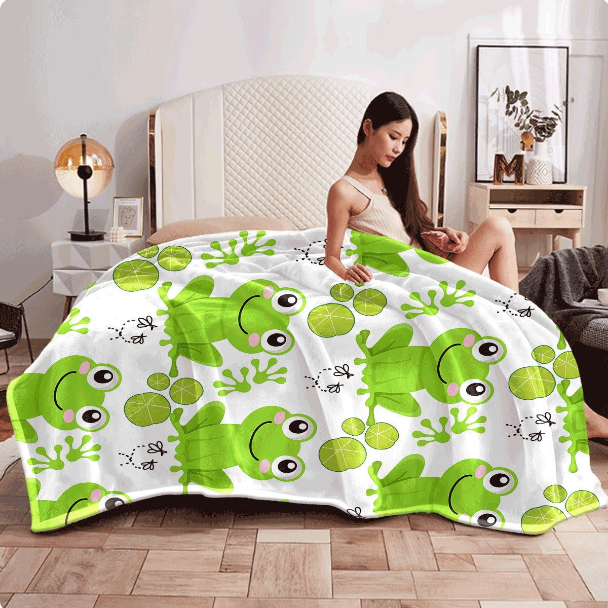 1pc Cute Green Frog with Lotus Leaf Pattern Soft Flannel Blanket Cozy All-Season Sofa Throw for Room Decor Warm Comfortable Blanket for Sleeping and Snuggling
