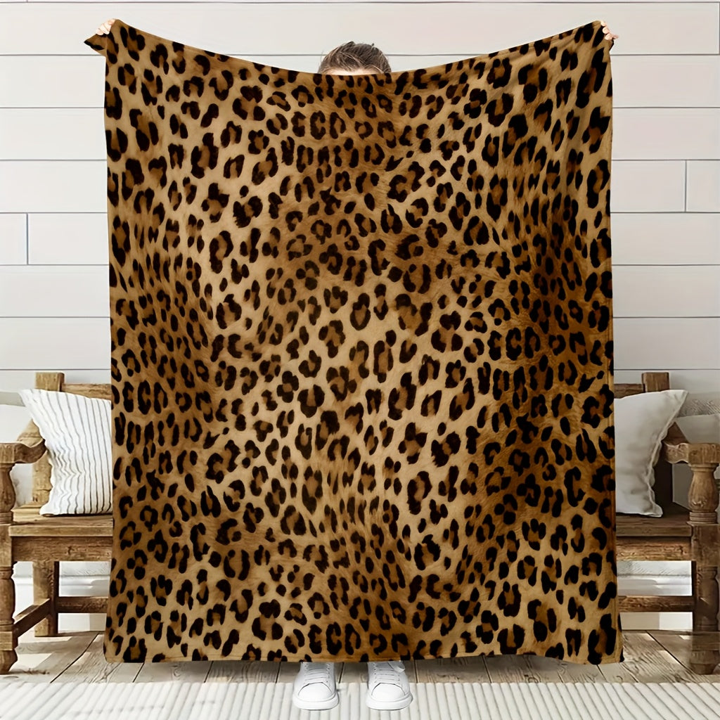 1pc 2D Printed Flannel Leopard Print Blanket, Featuring a Leopard Print Design¡ªsoft, Warm, and Cozy, Lightweight and Durable, Available in Multiple Sizes, Perfect for Holiday Gatherings, Living Room Lounging, Bedroom Warmth, and Office Naps.