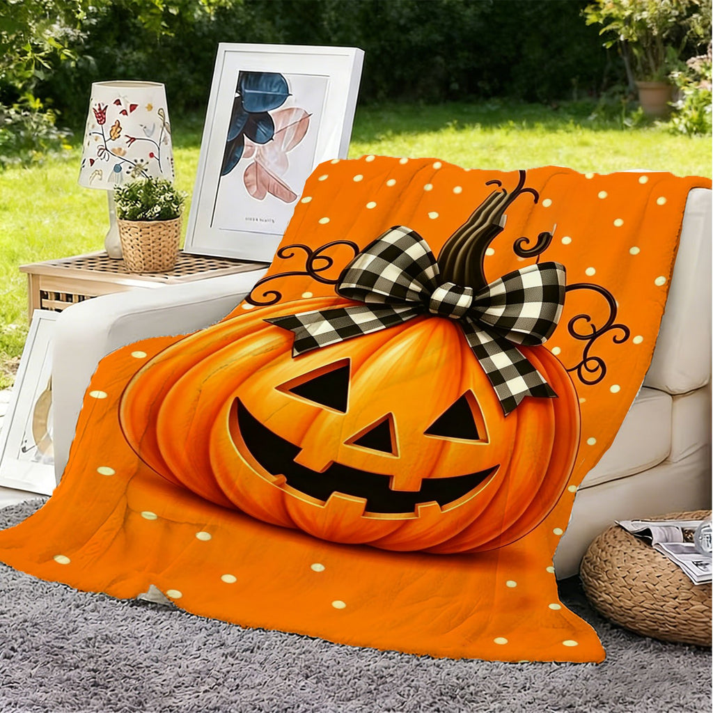 Halloween Fleece Blanket, Soft And Comfortable Throw, Enormous Pumpkin Pattern, Suitable for Office, Sofa, Living Room, Warm Decorative Item, Home Holiday Decor Gift