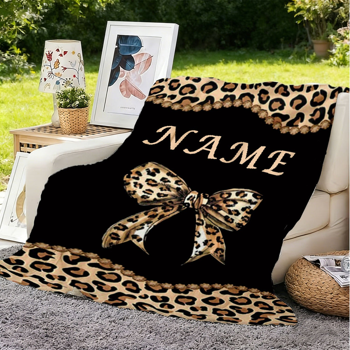 Personalized Custom Name Blanket, Leopard Print Bow-Tail Fleece Blanket, Gift for Outdoor Enthusiasts, All-Season Gift Blanket, Suitable for Home And Travel, Comfortable Personalized Blanket, Ideal Holiday Gift for Family And Friends