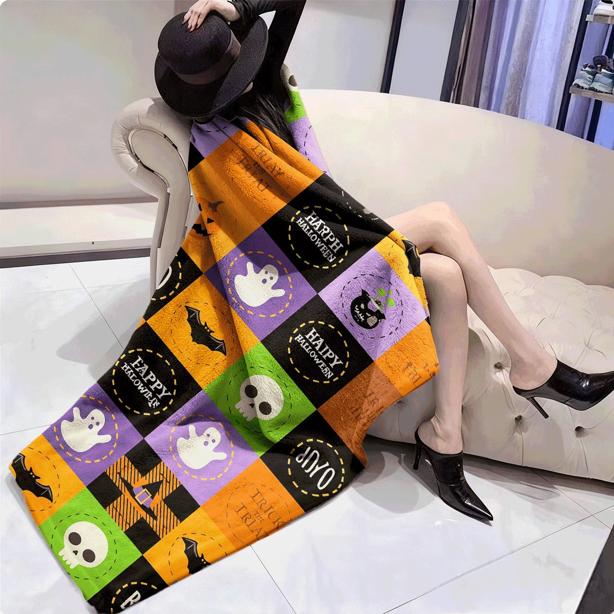 1pc Halloween Pumpkin Pattern Flannel Blanket Vintage Style All-Season Multi-Purpose Throw for Family, Friends, Camping & Travel, 200-250gsm Polyester, Festive Design with Pumpkins, Bats