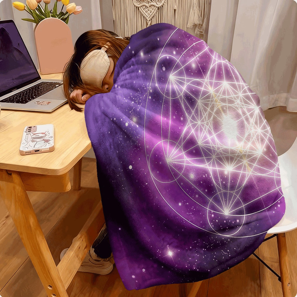 1pc Mysterious Symbol Metatron Cube Print on Galaxy Background, Four Seasons Universal, Lunch Break Office Small Throw Blanket, Home Blanket, Gift for Family and Friends