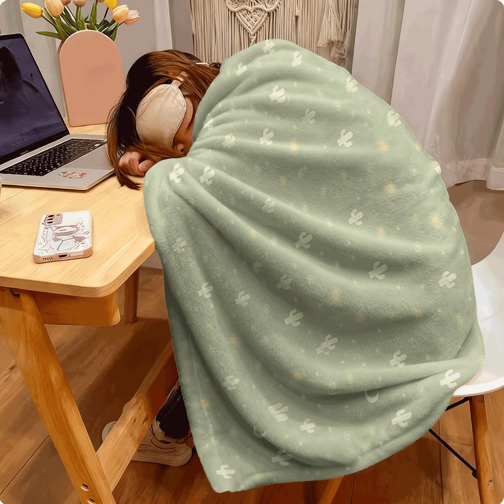 1pc Light Green Flannel Throw Blanket with Cactus Sun Moon Pattern, Soft Cozy Fleece for Sofa Bed, All-Season Warm Home Decor