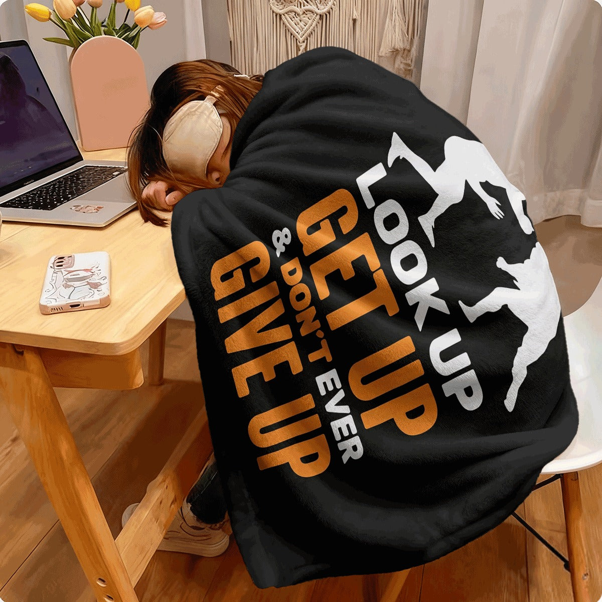 1pc Ultra-Soft Flannel Wrestling-Themed Throw Blanket Perfect for Sports Fans, Ideal for Couch, Bed, And Camping Cozy & Warm All-Season Comfort, Great Gift for Wrestlers, Multi-Purpose Use As Sha