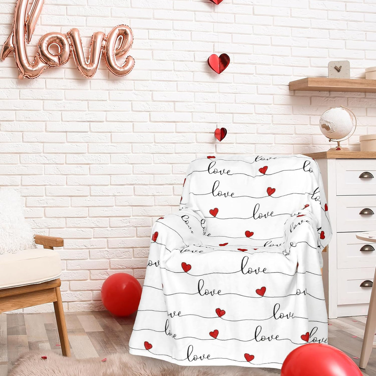 Valentine Throw Blanket Love Hearts Fuzzy Blanket 50 X 60 Inch Romantic Romance Sweet Flannel Blanket for Home Chair Sofa Bed Couch