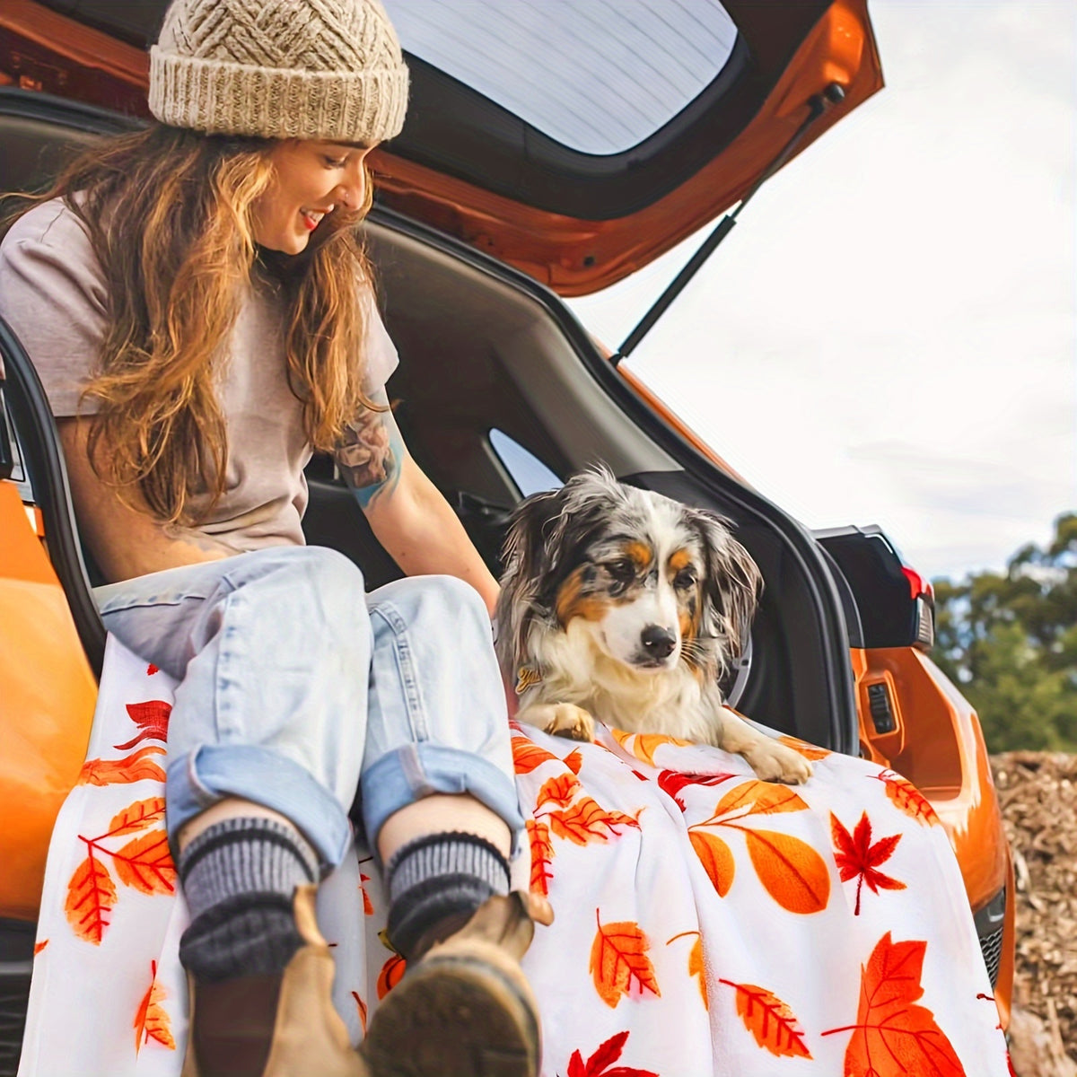 1pc Autumn Leaf Patterned Blanket, Maple Leaf Print Design, Body Cover Blanket, Soft Fleece Plush Surface, Lightweight And Durable, Multiple Sizes Available, Suitable for Halloween Decoration, Living Room Leisure, Bedroom Warmth