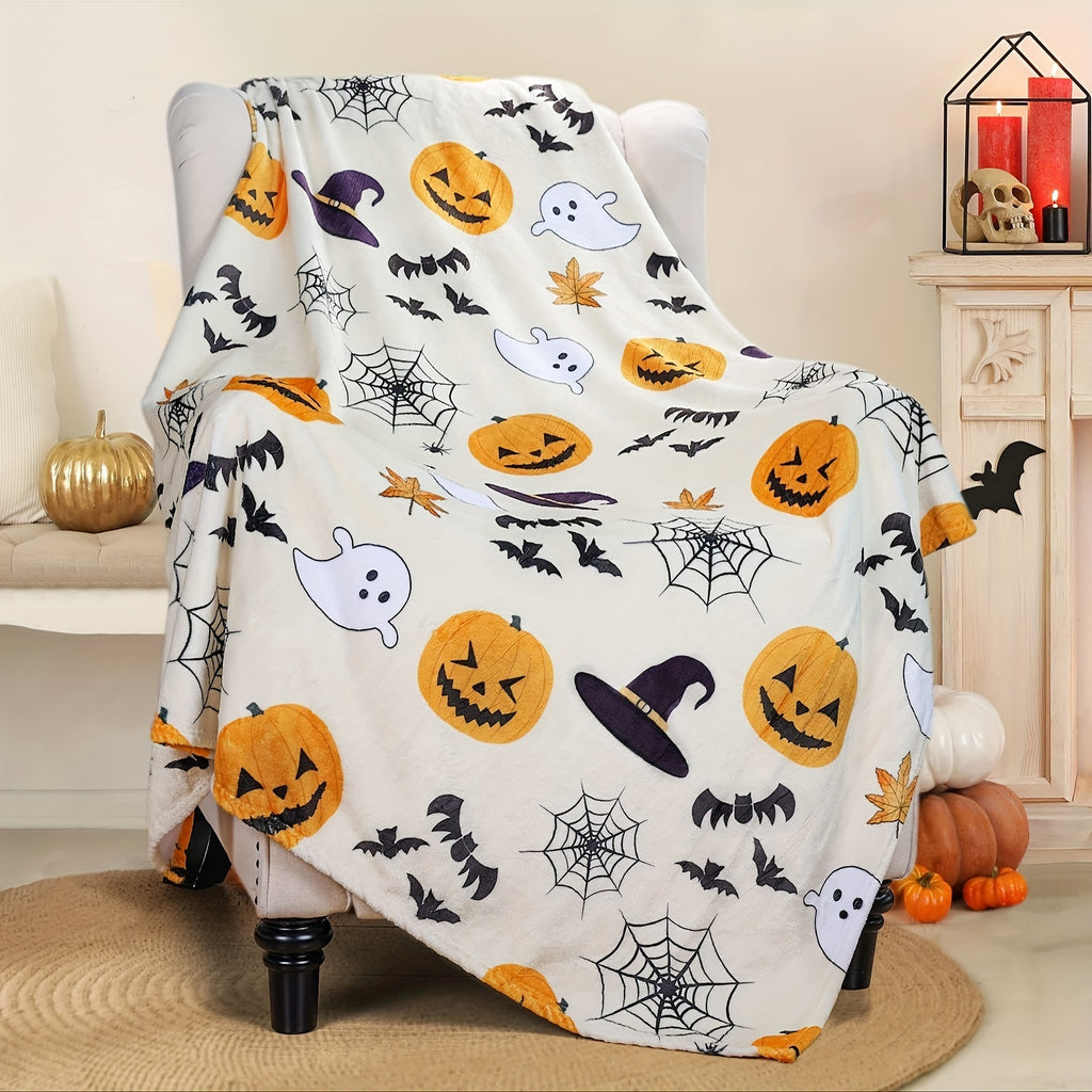 1pc Halloween Pumpkin Bat Pattern Flannel Blanket, Soft, Comfortable, and Warm, White Design, Durable Plush Surface, All-Season Universal Sofa Blanket, Warm Throw Blanket, Multiple Sizes Available, Suitable for Living Room Sofa, Bedroom Bedside