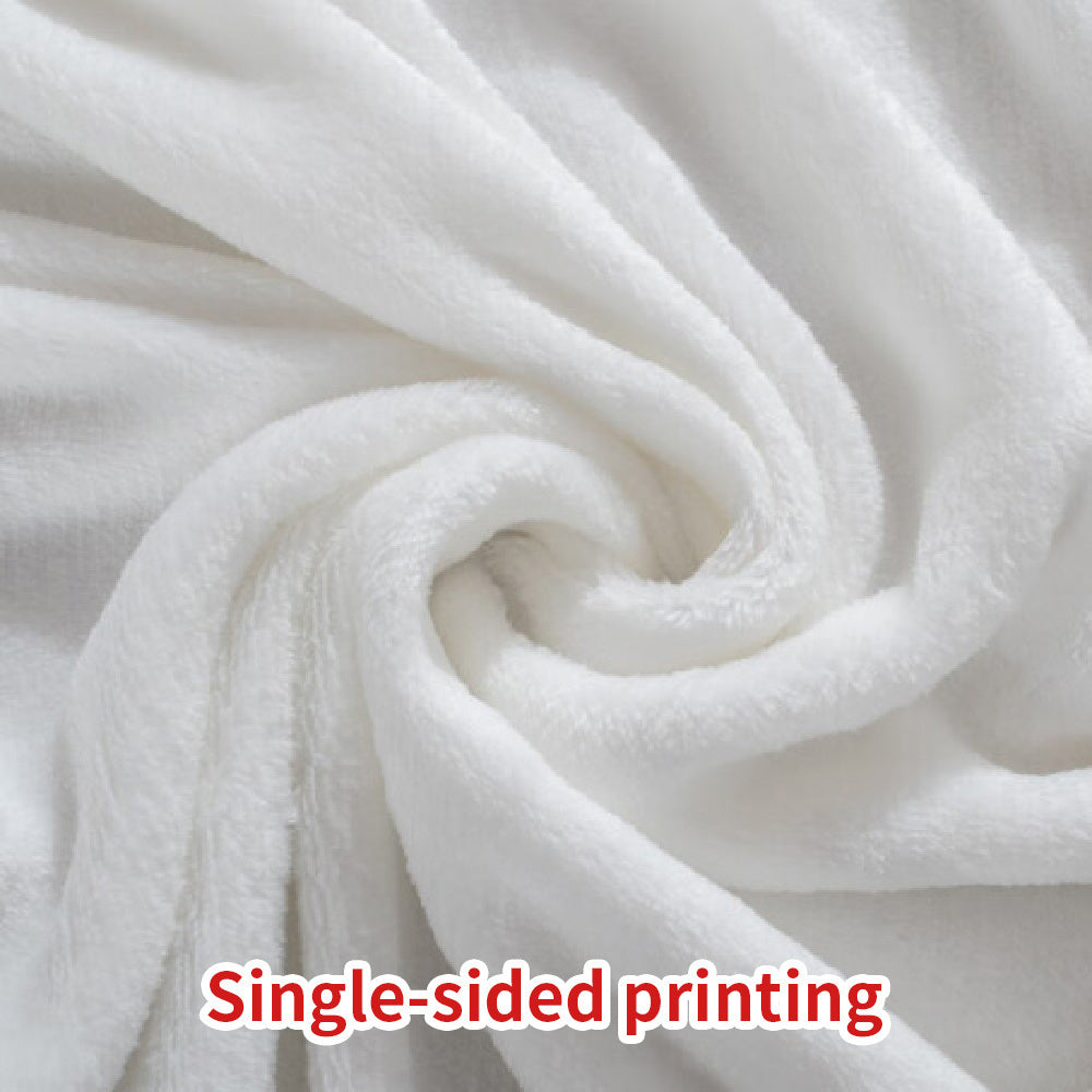 A Heart-patterned Blanket That's Warm and Cozy, Perfect for Commemorating Special Moments. It's an Ideal Holiday Gift for Classmates, Friends, Family, and Partners, Suitable for Naps, Camping, Travel, Car Use, and Home Office Decoration.
