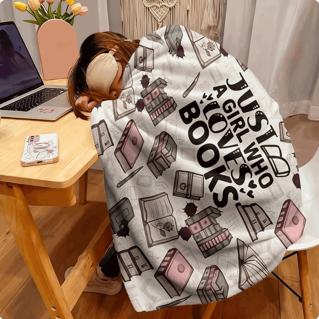 1pc Book Lover Style Flannel Blanket Soft Polyester All-Season Throw Multi-Size Decorative Blanket for Room and Living Room Machine Washable Perfect Gift for Family and Friends on Birthday