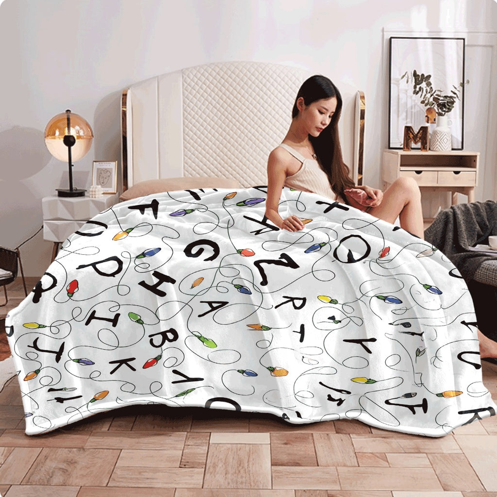 1pc Cozy Flannel Alphabet Christmas Light Blanket, Soft All-Season Throw for Holiday Decor, Cute Alphabet & Christmas Light Print Design, Ultra Plush Fabric for Home Comfort