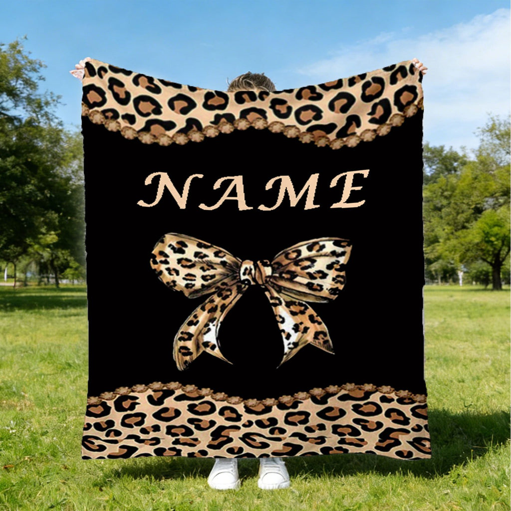 Personalized Custom Name Blanket, Leopard Print Bow-Tail Fleece Blanket, Gift for Outdoor Enthusiasts, All-Season Gift Blanket, Suitable for Home And Travel, Comfortable Personalized Blanket, Ideal Holiday Gift for Family And Friends
