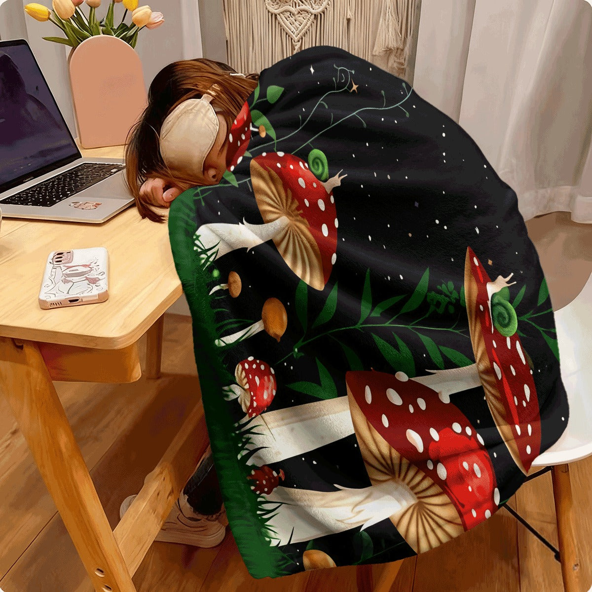 1pc 1pcs, Mushroom Snail Flannel Blanket Lunch Break Blanket Sofa Blanket Sofa Warm And Comfortable Soft Blanket for Gift Home Comfort And Lightweight Blanket Sofa Blanket Travel Camping Living Room O