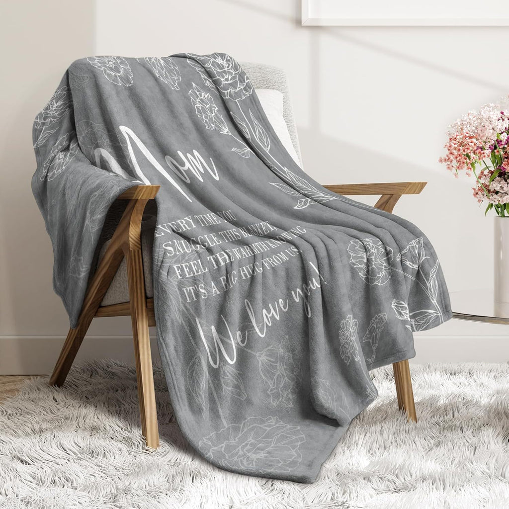 A Cozy Blanket Featuring a Wine Red Backdrop Adorned with a White Floral Design, Perfect As a Birthday Present for Mothers, Daughters, And Sons. Ideal for Use in Dorms, Office Naps, Outdoor Camping, Or As Room Decor, with a Thickness of 280Gsm