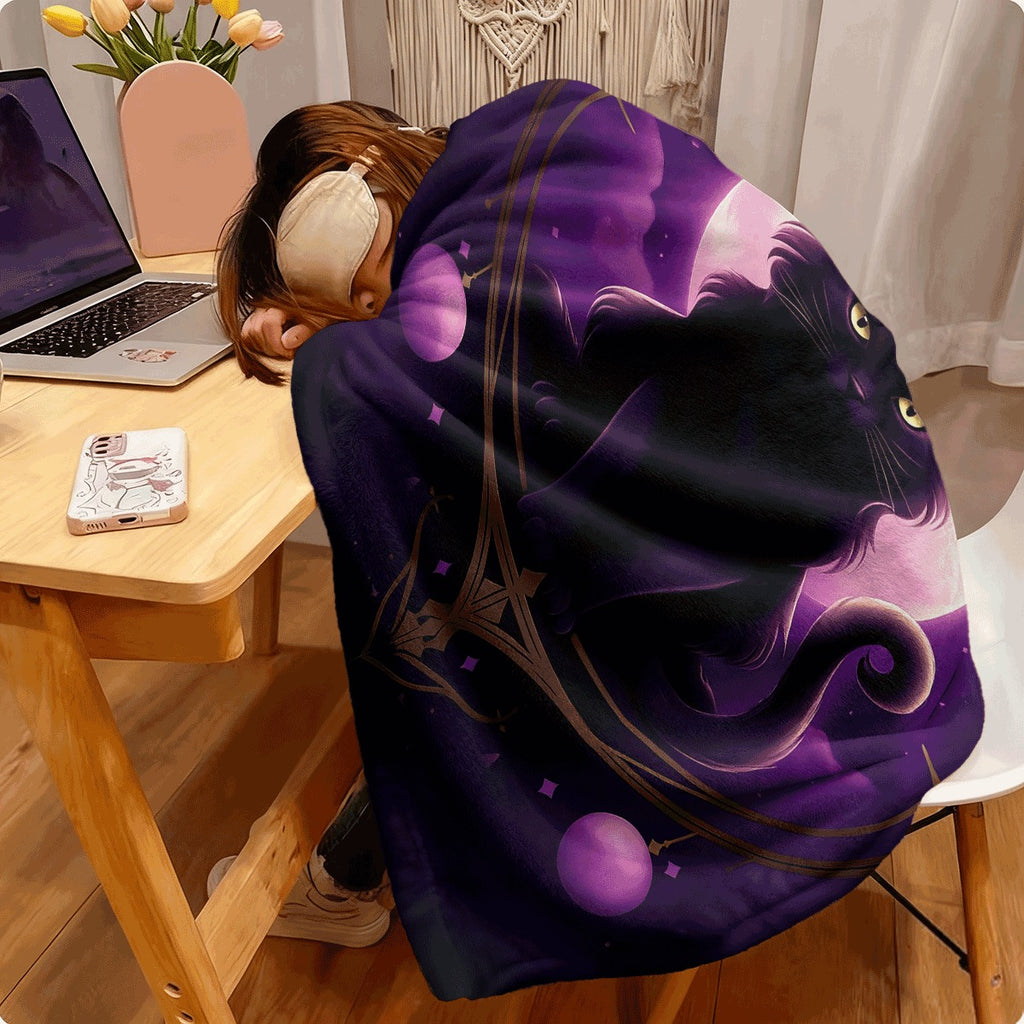 1pc Purple Mysterious Cat Blanket for Home- Lightweight Flannel Throw for Sofa Travel Camping Livingroom Office Couch Chair And Digital Printing Fleece Blanket with Soft And War