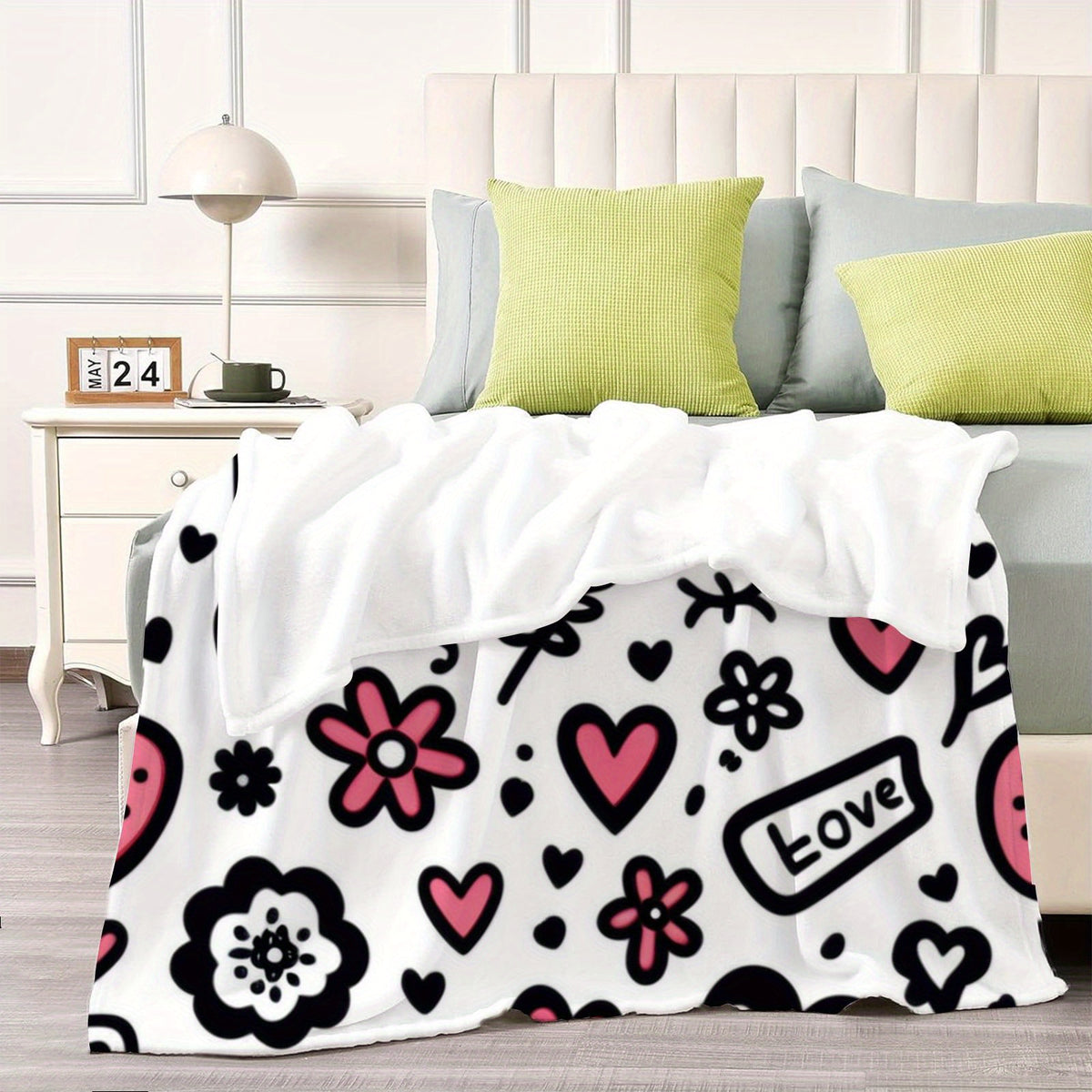Couples' Cozy Flannel - Soft Pink & Black Love & Hearts Print All-Season Suitable for Romantic Nights, Valentine's Gift, Winter Warmth - Durable & Easy-Care for Sharing, Contemporary for Cold Nights, Christmas