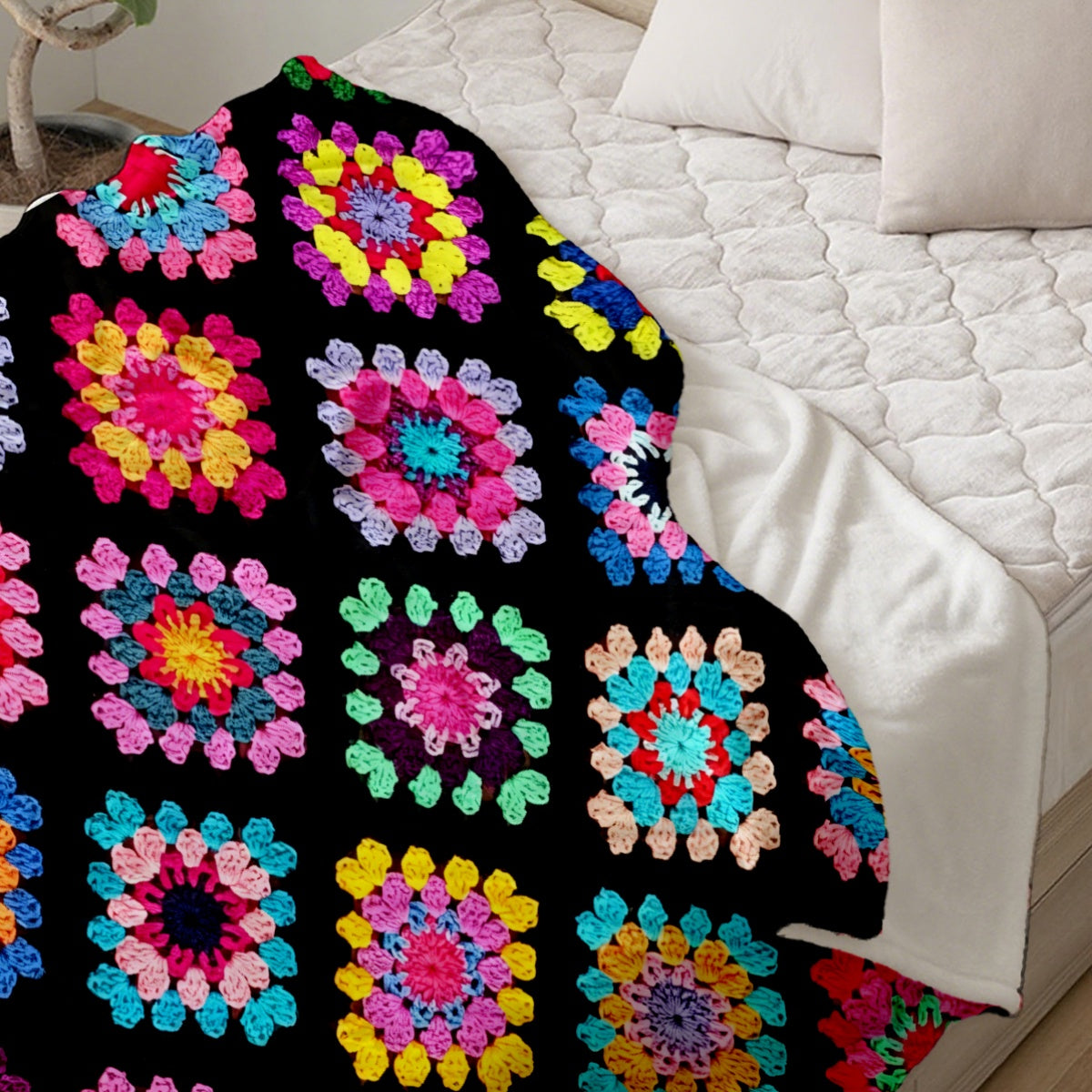 1pc/Black Background Multicolor Crochet Grandma Plaid Floral Full Print Retro Ethnic Style Printed Fleece Blanket, Soft Warm Lightweight, All Seasons, Machine Washable - Suitable for Sofa, Bed, Travel, Camping, Living Room