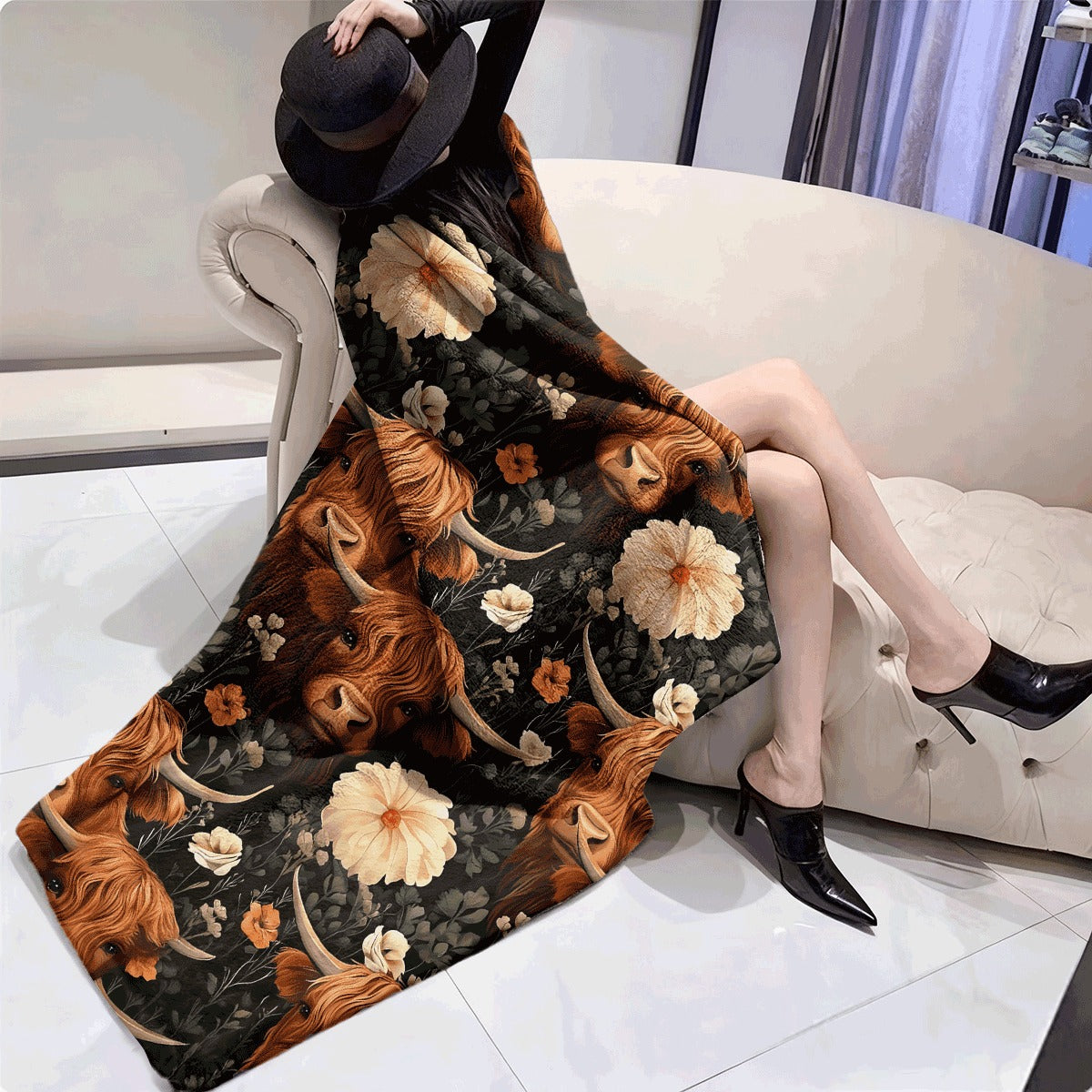 1pc Ultra-Soft Highland Cow Print Flannel Throw Blanket Versatile for Couch or Gift HD Animal Design All-Season Comfort