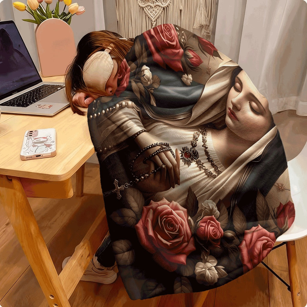 1pc Vintage Religious Virgin Mary Flannel Throw Blanket Soft Cozy with Crown Rosary Red Rose Print for Sofa Catholic Home Decor All-Season Warm Flannel Blanket