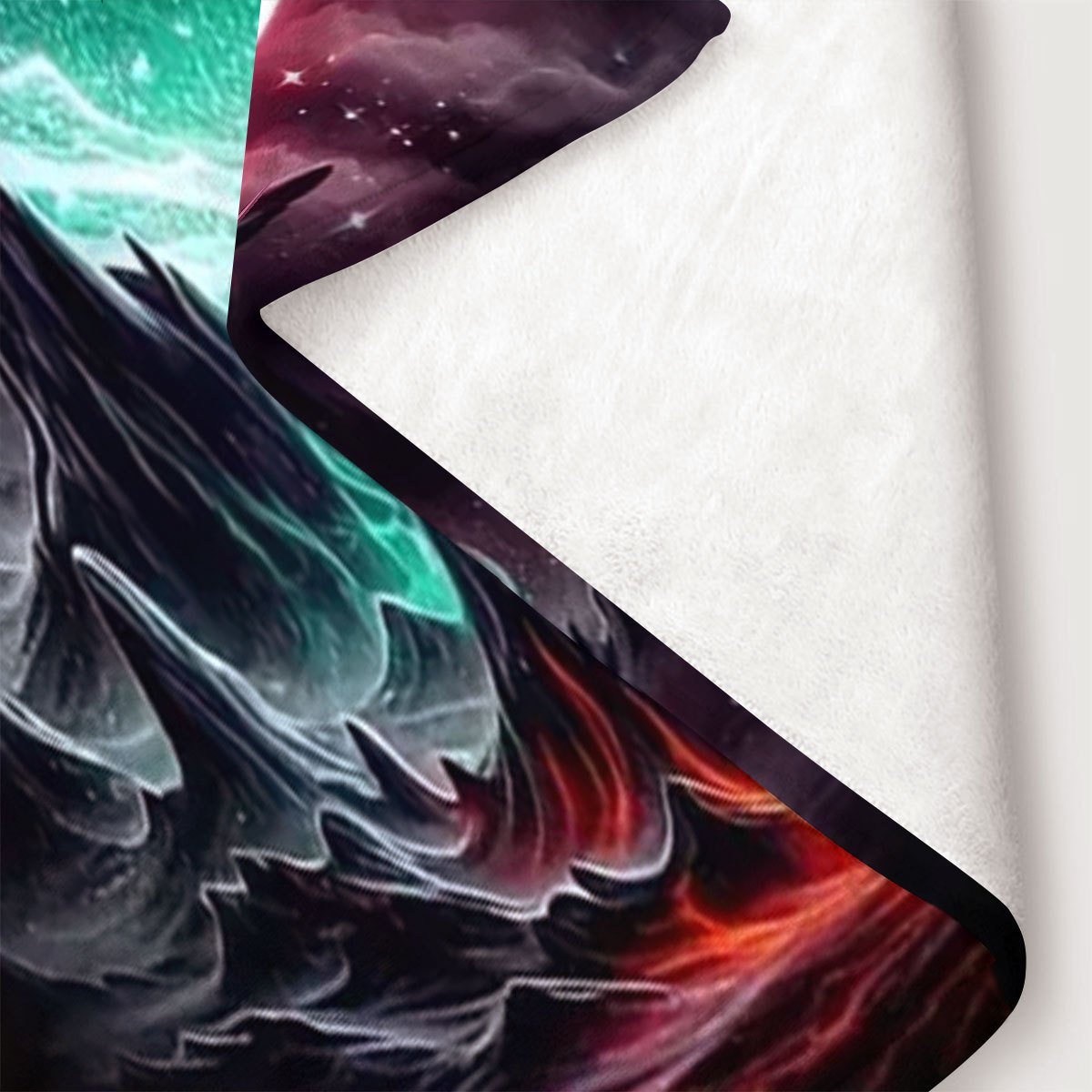 1pc 2D Flat Print Starry Sky Wolf Head Themed Blanket, Soft Flannel Blanket¡ªblack, Red, and Green Gradient Design, Multiple Sizes Available, Suitable for Living Room, Bedroom, Sofa,, and Reading, 2D Flat