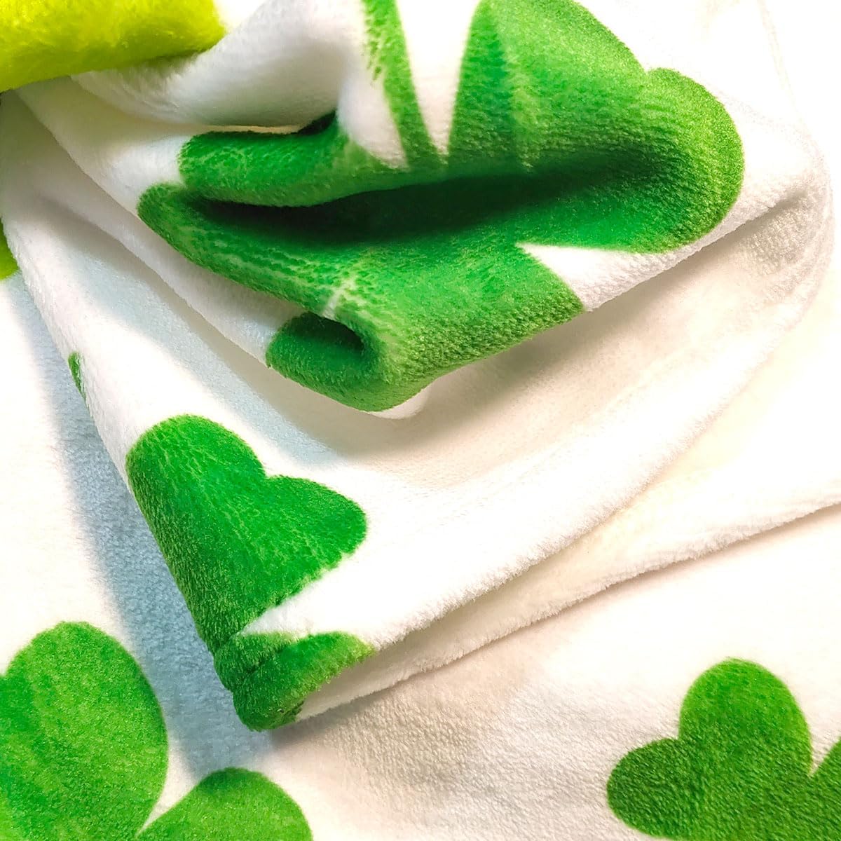 St. Day Shamrock Throw Blanket - Oversized Irish Clover Suitable for Couch Sofa - Soft Cozy Flannel, Machine Washable Irish Decor 50x60