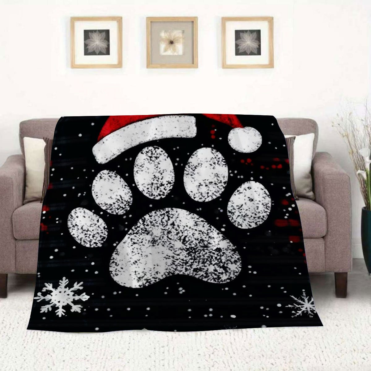 1pc of Large Flannel Blanket with a Black Design Featuring a Christmas Red Hat and White Paw Print Pattern, Suitable for Christmas Winter Decor, Holiday Home Decoration, Living Room Sofa Throw, and Home Naps