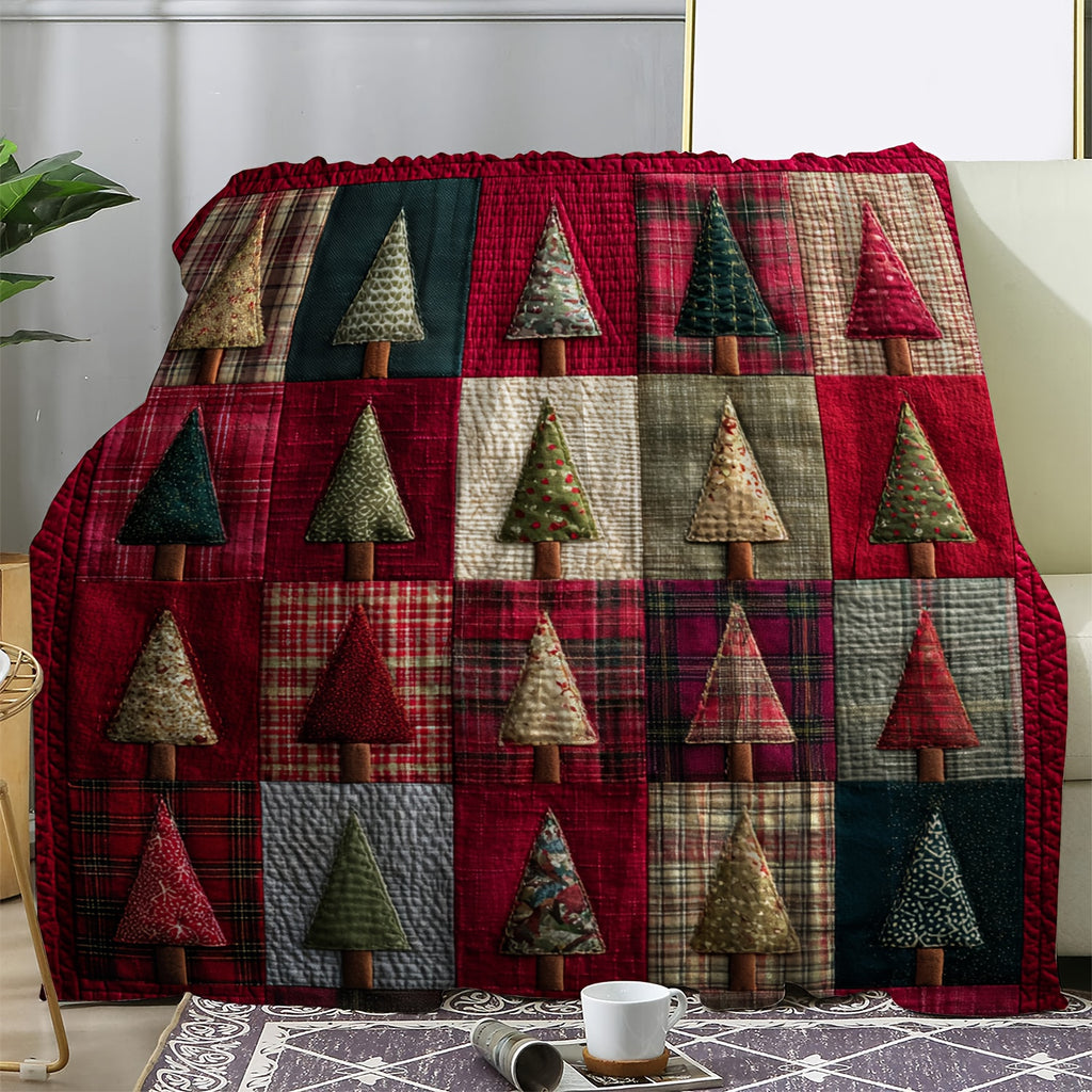 Christmas Tree Patchwork Theme Digital Printed Flannel Blanket - 100% Fiber, Suitable for Light and Warm Adaptation in All Seasons, Shop, Sofa and Other Scenes, Presenting Festive Style, Conveying Christmas Atmosphere