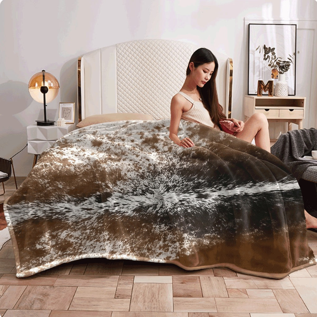1pc Flannel Blanket Unique Brown White Splatter Art Design Throw Soft Cozy Warm Fabric for Sofa All-Season Comfort Decorative Blanket