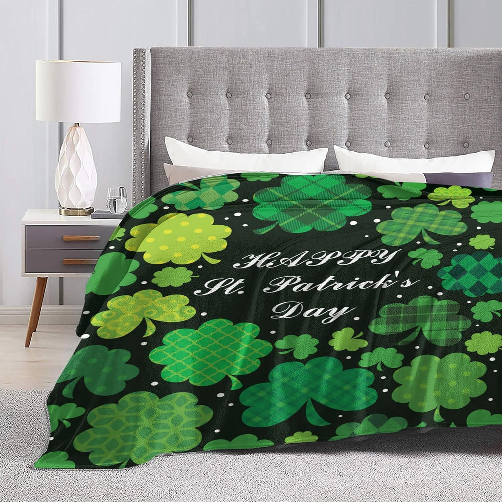 Decorative Blanket for St. Patrick'S Day Featuring a Green Clover Buffalo Plaid Design, Perfect for Spring. This Soft Flannel Blanket Measures 40X50 Inches And Is Ideal for Travel And Irish Festival Decorations, in Black