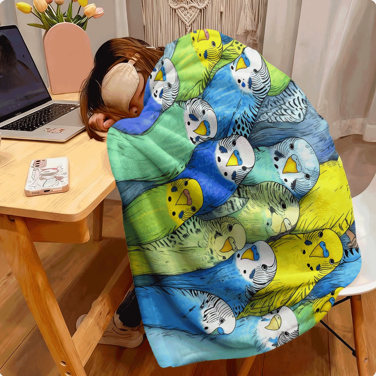 1pc Retro Parrot Collection Flannel Throw Blanket Soft Warm All-Season Couch Spread Machine Washable Polyester Blanket with Vintage Bird Patterns (Budgies Roosteratiels Lovebirds) for Home
