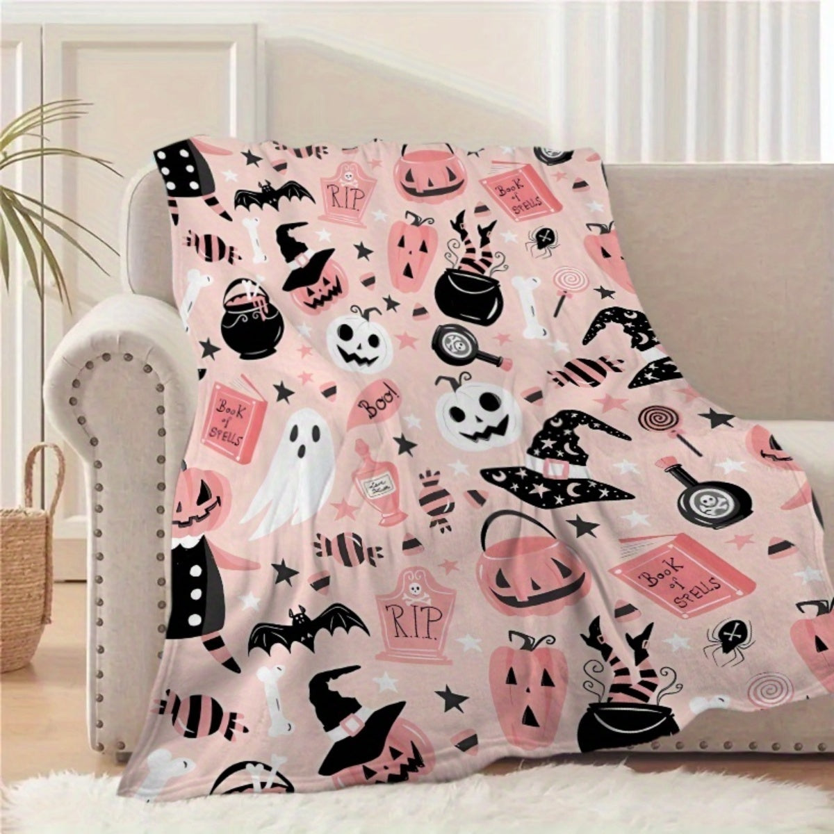 1pc 2D Flat Printing, Halloween Pumpkin And Witch Hat Pattern Blanket, Soft Fleece Throw, Pink And Black Design, All-Season Warm Cover, Multi-Size Available, Suitable for Living Room Sofa, Bedroom Bedside, Reading Nook