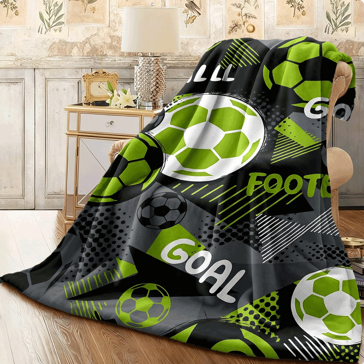 1pc (Soccer) Theme Plush Blanket Green And Black Goal Net Pattern with Soccer Balls And Text, All-Season Soft Bedspread for Room, Fan Gift, Bed Or Couch Throw, Hypoallergenic Comforter