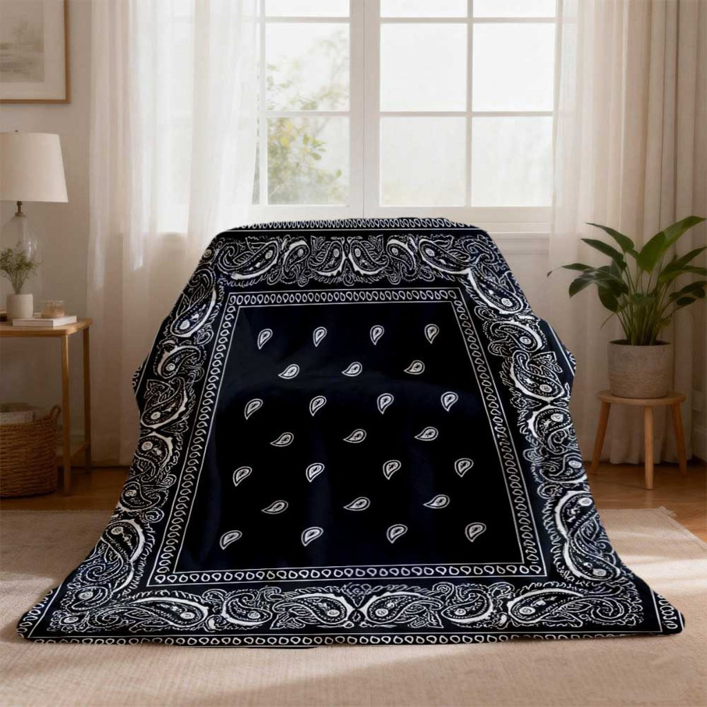 1pc Black and White Classic Paisley Pattern Flannel Blanket, Soft, Comfortable, and Warm, Simple Design, Durable Plush Surface, All-Season Universal Sofa Blanket, Warm Throw Blanket, Suitable for Living Room, Bedroom, Sofa, Balcony, and Study