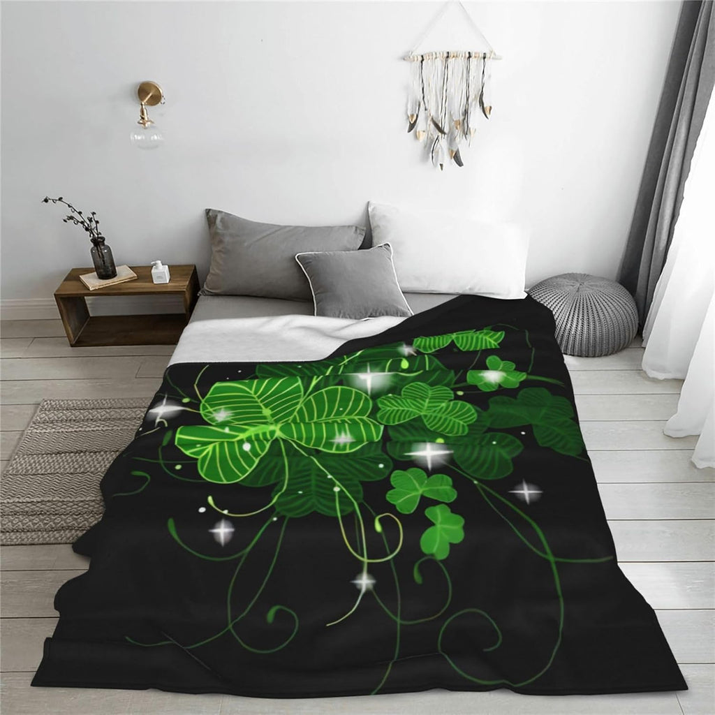 St.Patrick's Day Lucky Clover Shamrock Throw Blanket Soft Throw Blankets for Couch, Sofa, Chair, Bed, Camping, Picnic 60x50