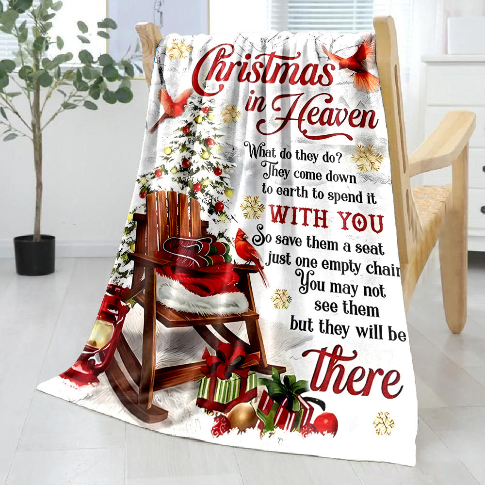 1pc Christmas Tree And Red Bird Pattern "Christmas in Heaven" Theme Flannel Oversized Blanket, White Main Color Design, Multi-Size Full-Body Blanket, Christmas Winter Decor, Suitable for Camping Leisure, Weekend Sofa Naps, Holiday Home Decoration