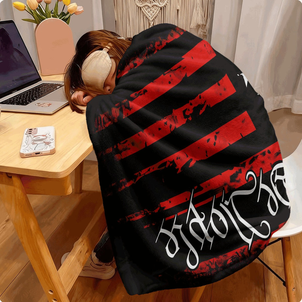 1pc American Flag Pattern Flannel Blanket Gift Blanket for Adults Good Blanket for Family Friends Suitable for Couch Office Lunch Break Blanket Camping Multipurpose Blanket