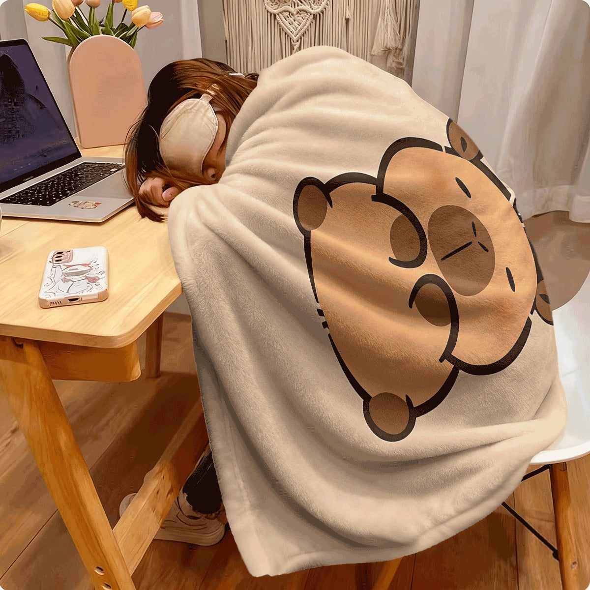 One Cozy Blanket Featuring a Capybara Print, Made of Soft Polyester, Perfect for Year-Round Comfort at Home, in The Office, While Camping, Or During Reading And Napping. It'S Suitable for Both Indoor And Outdoor Use And Is a Playful Addition to Your